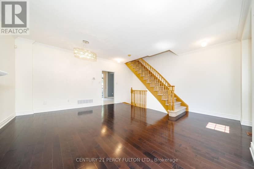 22 William Poole Way — photo 6 of 33