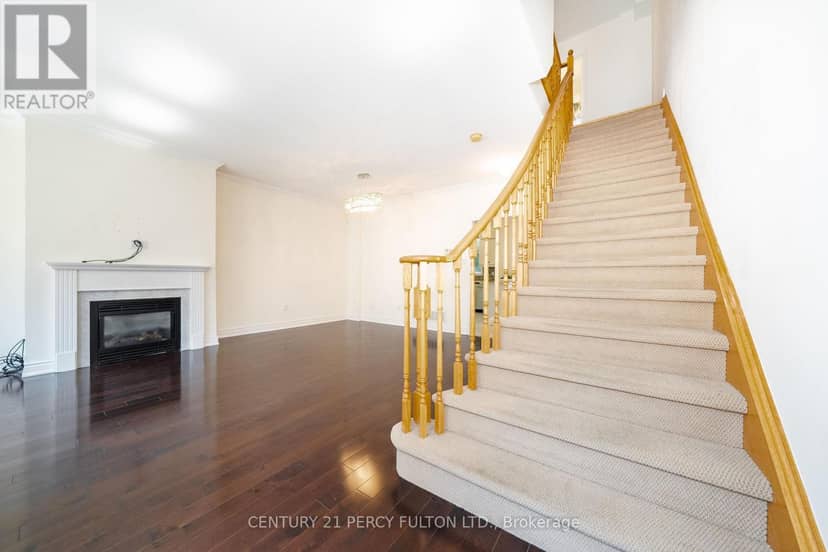 22 William Poole Way — photo 7 of 33
