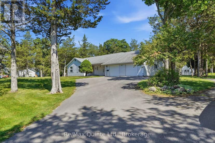 1076 Massassauga Road — photo 1 of 40