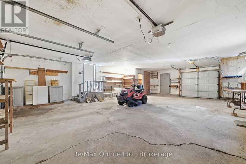 1076 Massassauga Road — photo 35 of 40