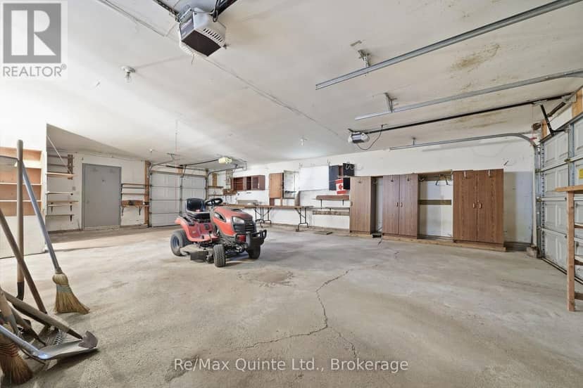 1076 Massassauga Road — photo 36 of 40