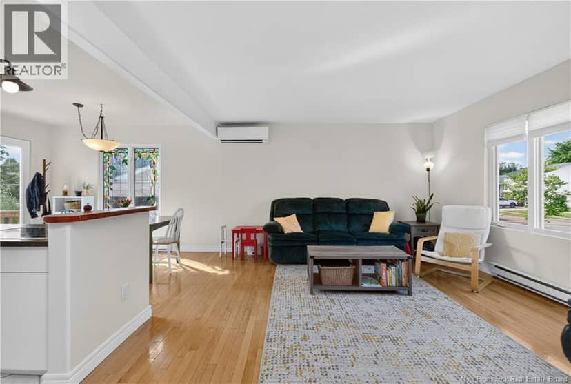 223 Edgett Avenue — photo 7 of 40