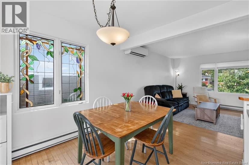 223 Edgett Avenue — photo 15 of 40