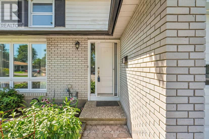 1080 Cloverlawn Court, Ottawa, photo 2
