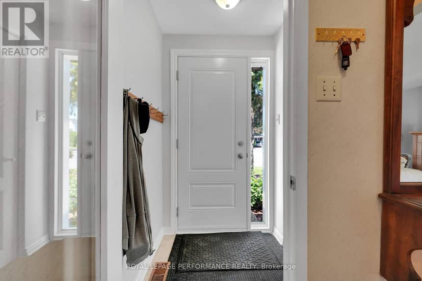 1080 Cloverlawn Court, Ottawa, photo 4