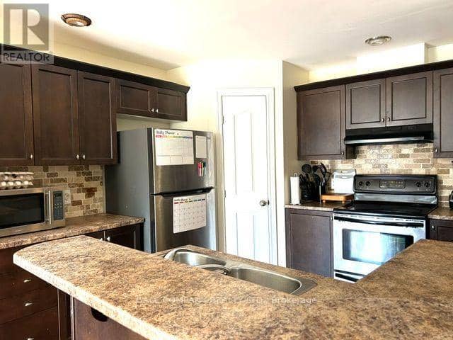 149 Tandalee Crescent — photo 7 of 21