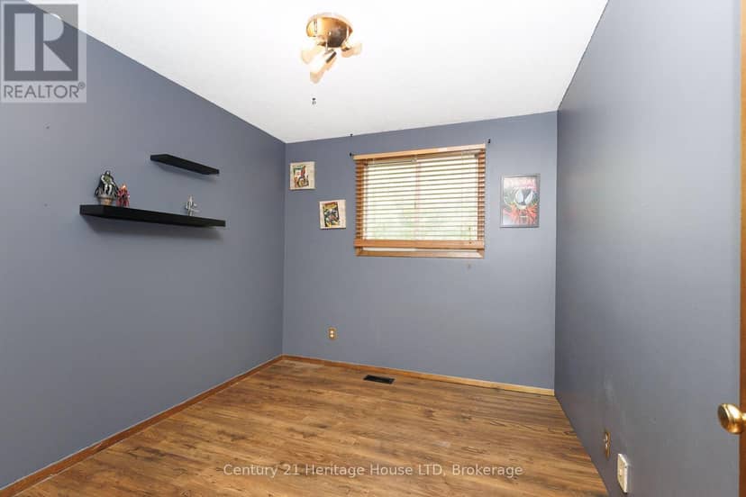 6477 Malibu Drive — photo 23 of 38