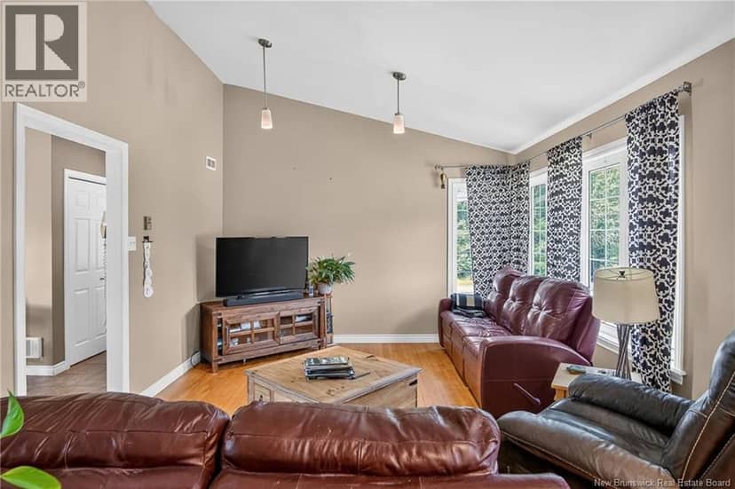 591 Grove Hill Road — photo 7 of 35