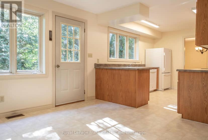 14125 Regional Rd 57 — photo 12 of 34