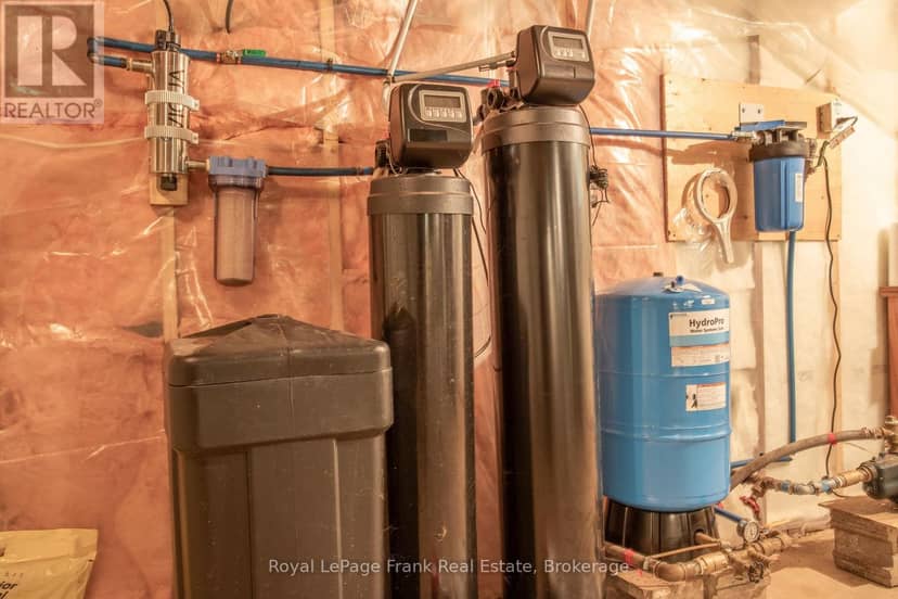 14125 Regional Rd 57 — photo 25 of 34