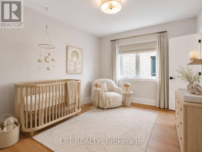7 Richmond Park Drive — photo 36 of 40