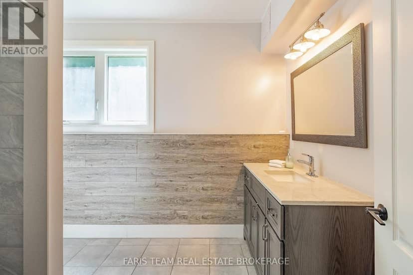 7 Duquette Court — photo 33 of 40