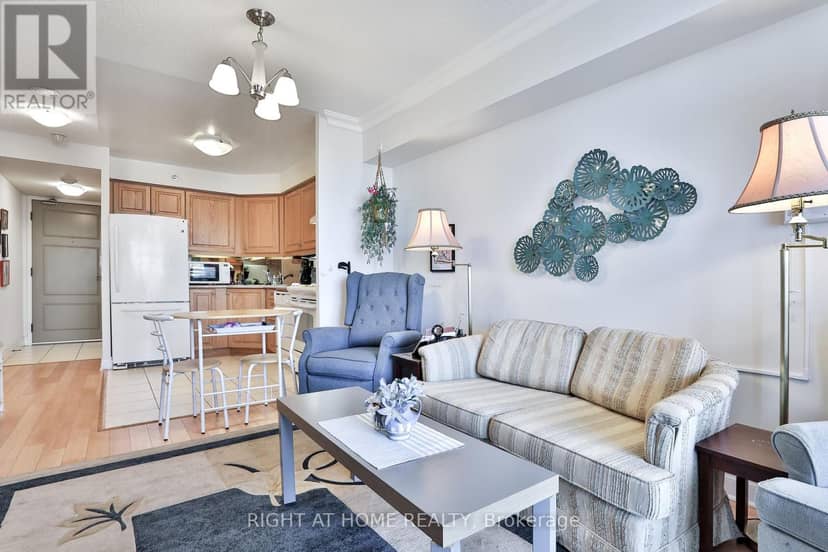 707 - 3 Marine Parade Drive — photo 4 of 15