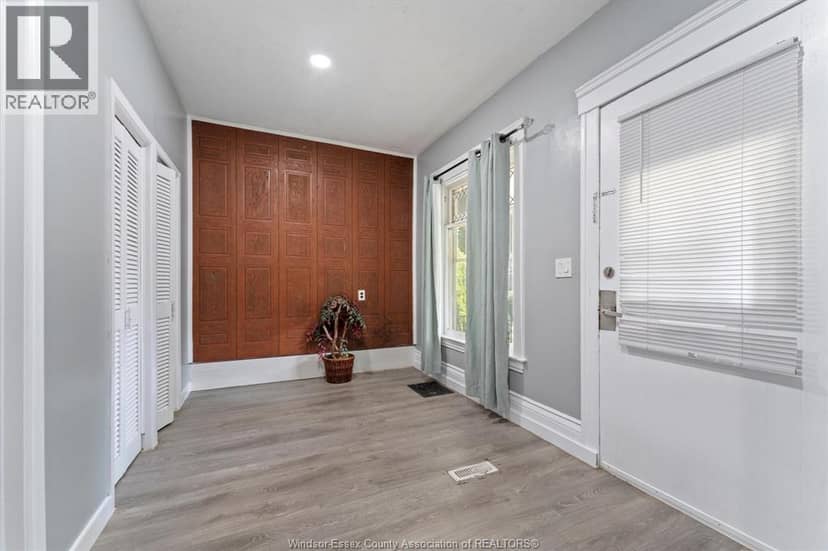 691 Windermere Road — photo 7 of 29