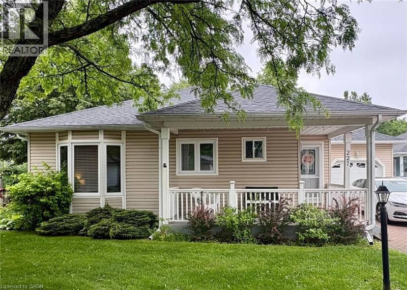 227 SILVERBIRCH Boulevard, Mount Hope, photo 2