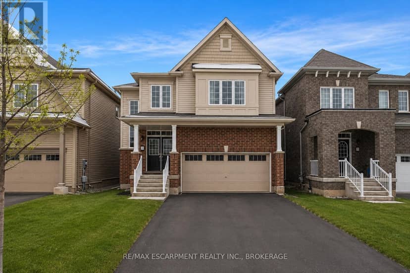 13 Steven Drive — photo 1 of 40