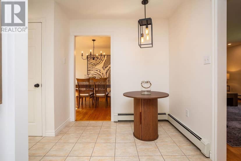 54 Anne Crescent — photo 13 of 34