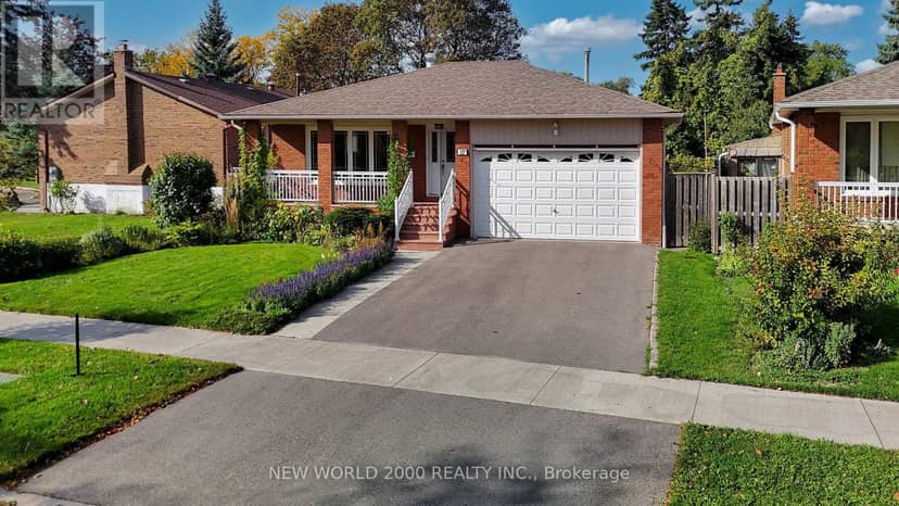 17 Squirewood Road, Toronto, photo 2