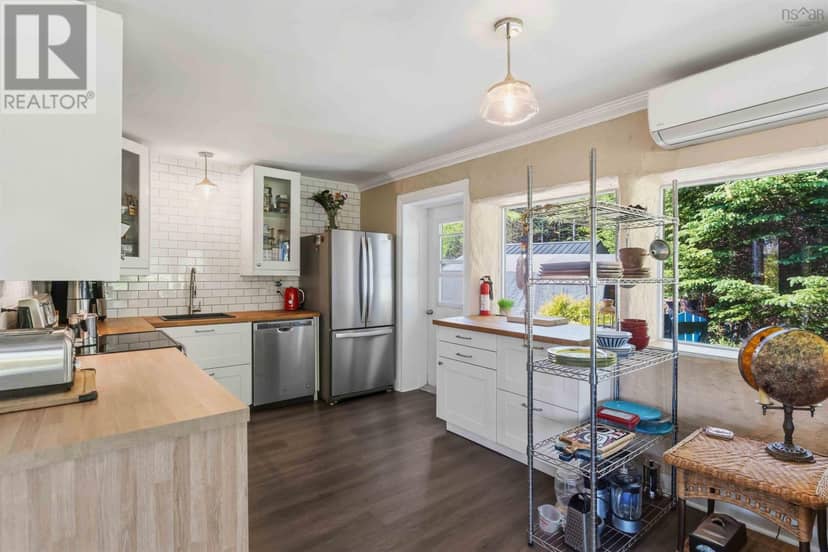 36 Lakeview Drive — photo 11 of 40