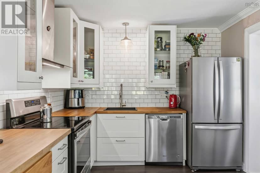 36 Lakeview Drive — photo 12 of 40