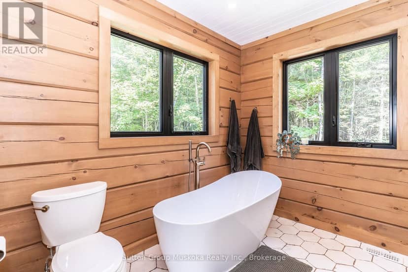 1265 Britannia Road — photo 17 of 40
