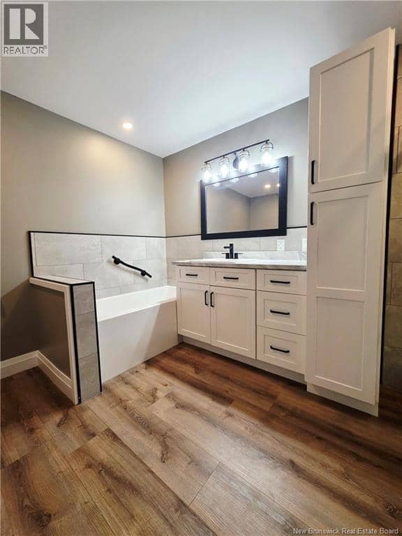 24 Riverview Drive Unit# 201 — photo 33 of 40