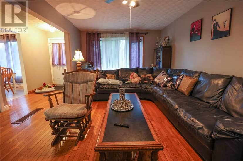 595 Brophy Street — photo 21 of 36