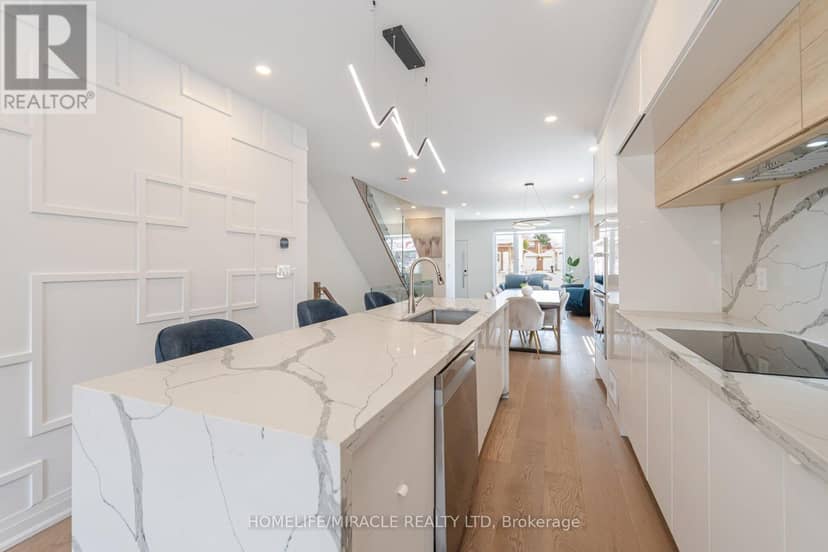 388 Oakwood Avenue — photo 11 of 40