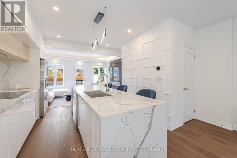 388 Oakwood Avenue — photo 13 of 40