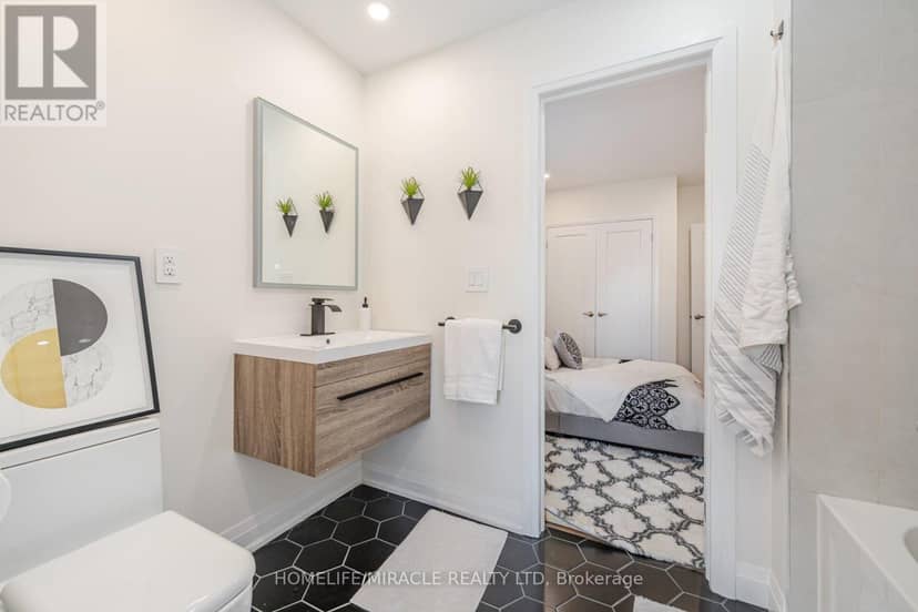 388 Oakwood Avenue — photo 33 of 40