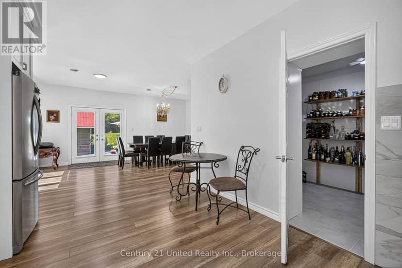 15 Library Road — photo 15 of 40
