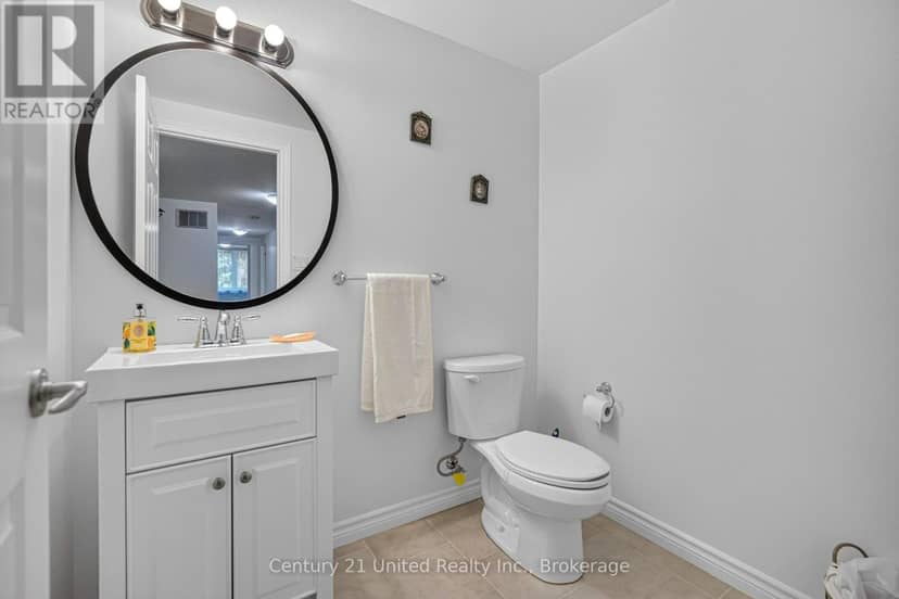 15 Library Road — photo 27 of 40