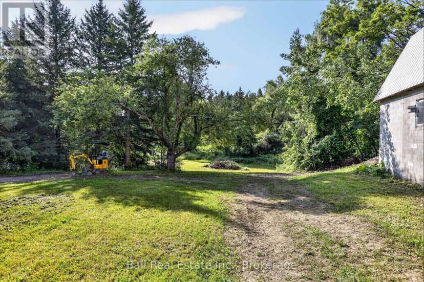 751 Ford Crescent — photo 40 of 40
