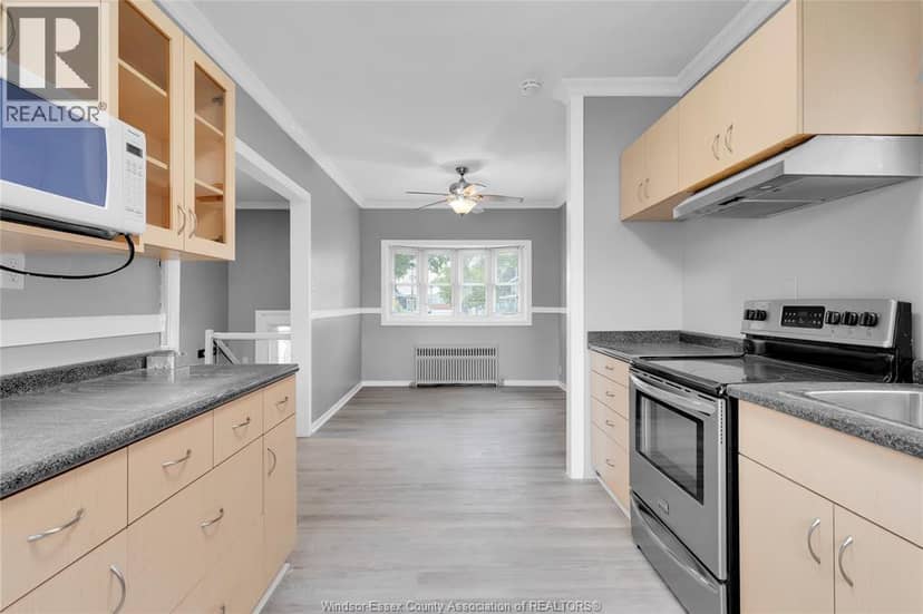 946 HOWARD AVENUE Unit# 1&2 — photo 3 of 19