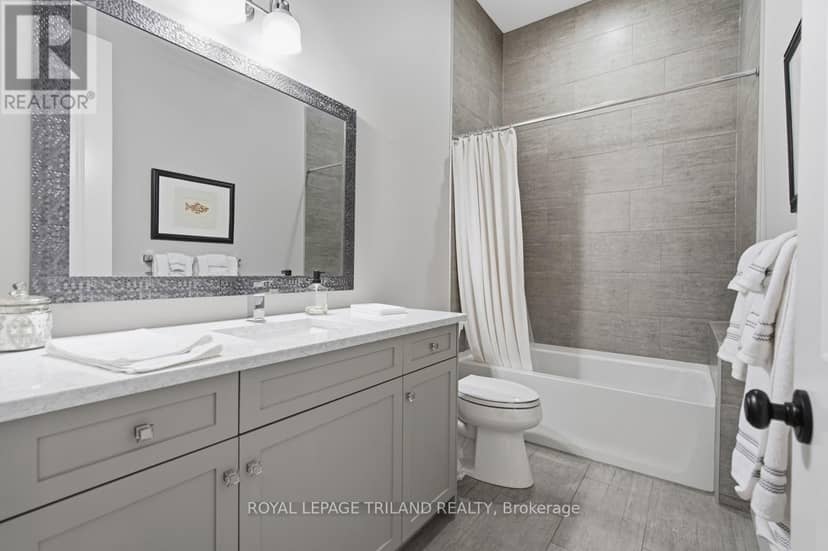 28 - 2215 Callingham Drive — photo 13 of 40