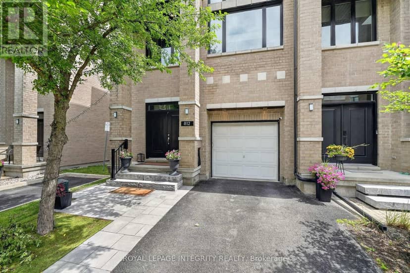 812 Petra Private — photo 2 of 40