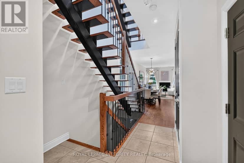 812 Petra Private — photo 4 of 40