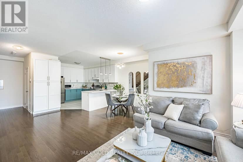 44 Donald Ficht Crescent — photo 20 of 40