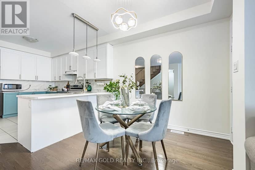 44 Donald Ficht Crescent — photo 23 of 40