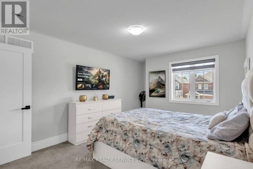 40 Rosewell Crescent — photo 28 of 40