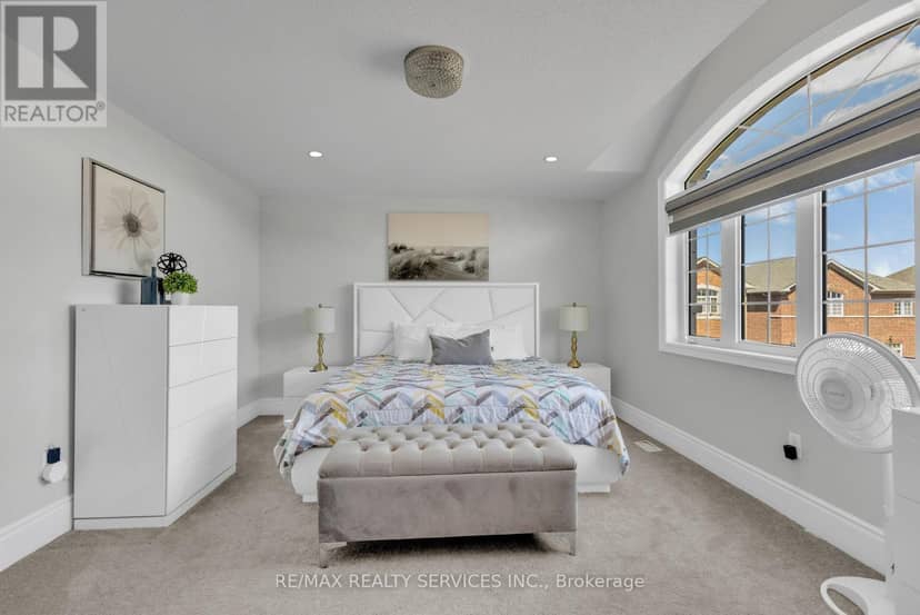 40 Rosewell Crescent — photo 33 of 40
