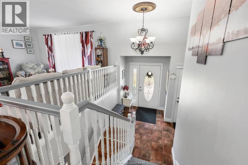 187 Mousseau CRESCENT — photo 3 of 37