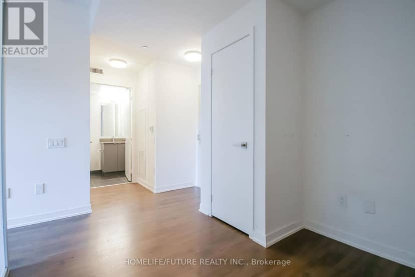 229 - 500 Wilson Avenue — photo 17 of 40