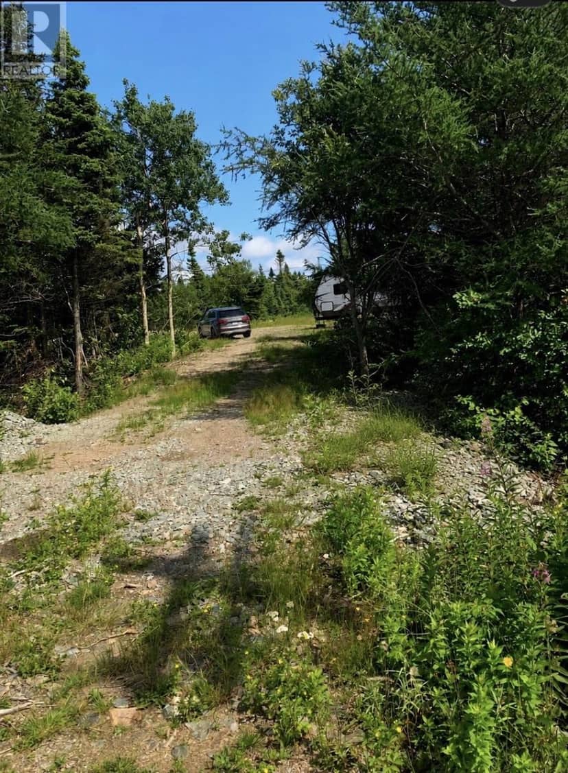15 Center Island Road S — photo 1 of 4