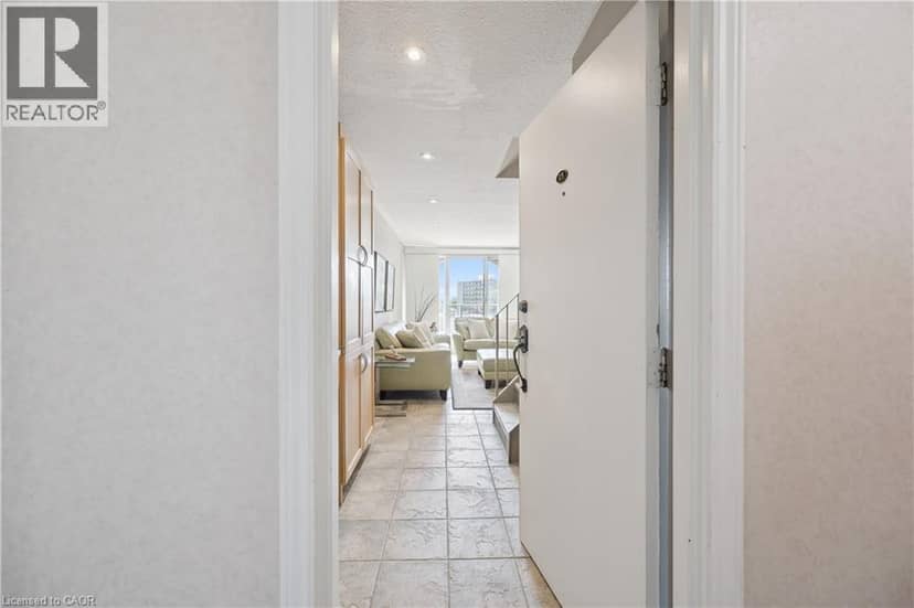 36 HAYHURST Road Unit# 329 — photo 4 of 28