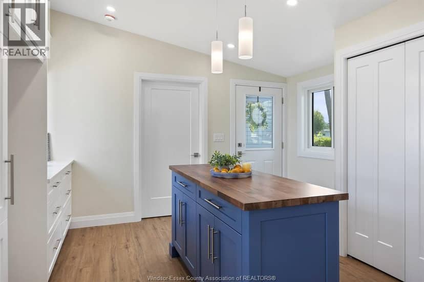 75 Island — photo 18 of 40