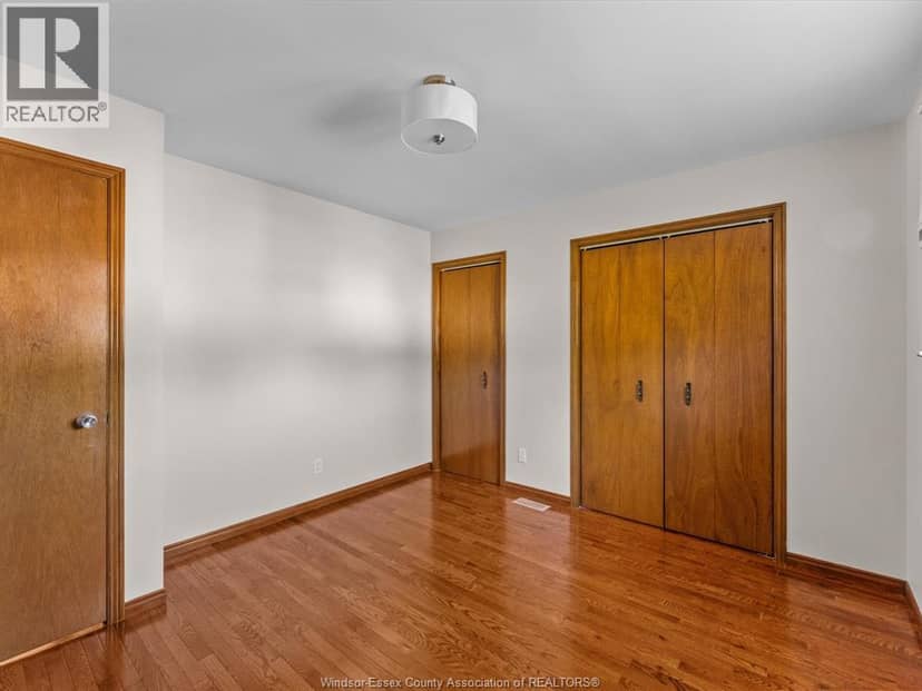 2787 Lionel DRIVE — photo 15 of 40
