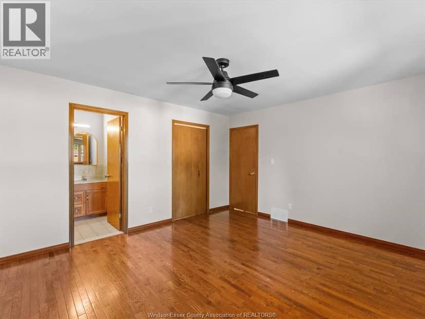 2787 Lionel DRIVE — photo 19 of 40
