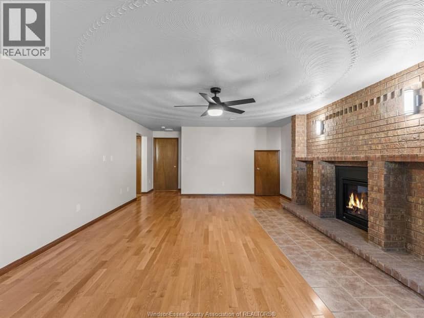 2787 Lionel DRIVE — photo 25 of 40