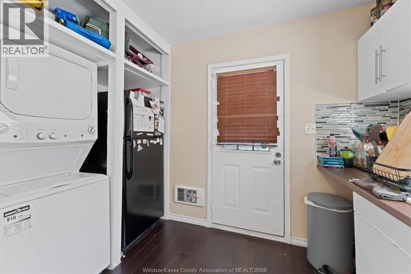 1564 Langlois Avenue — photo 10 of 40